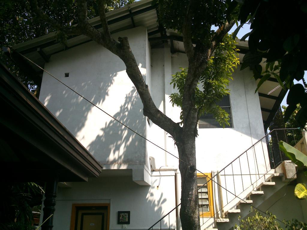 Anne'S Maisonnette Galle Exterior photo