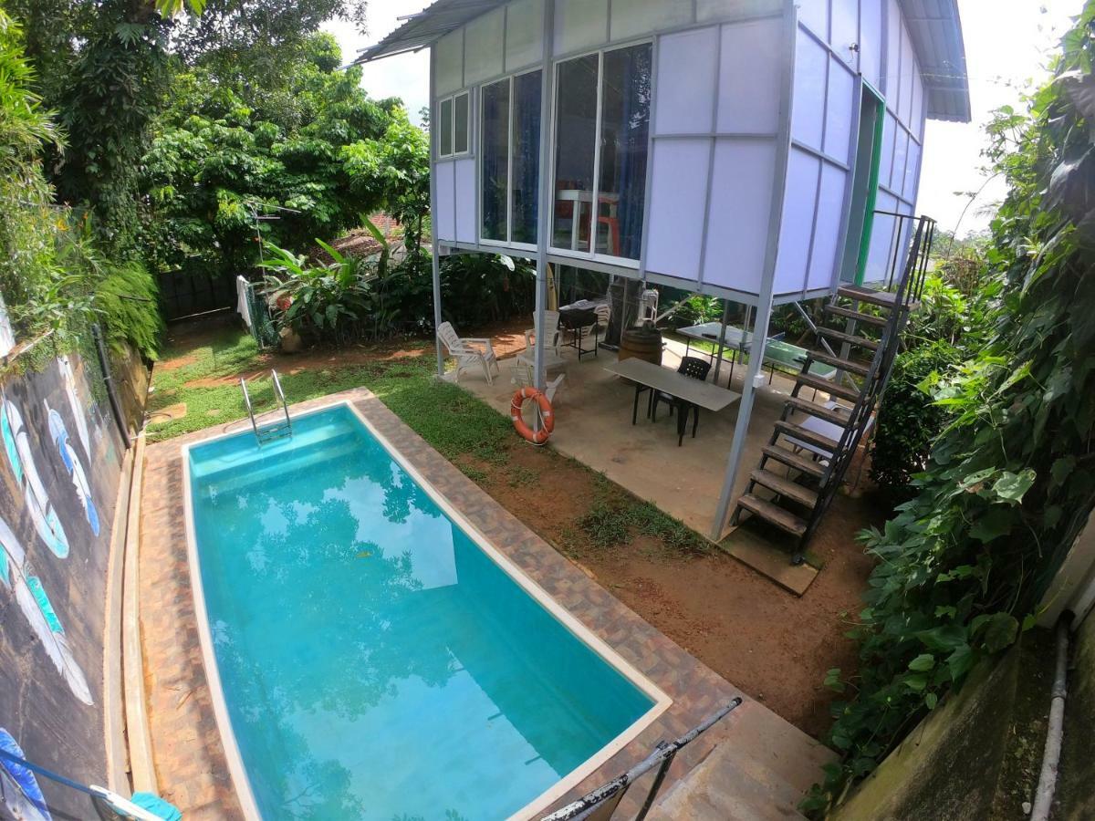 Anne'S Maisonnette Galle Exterior photo